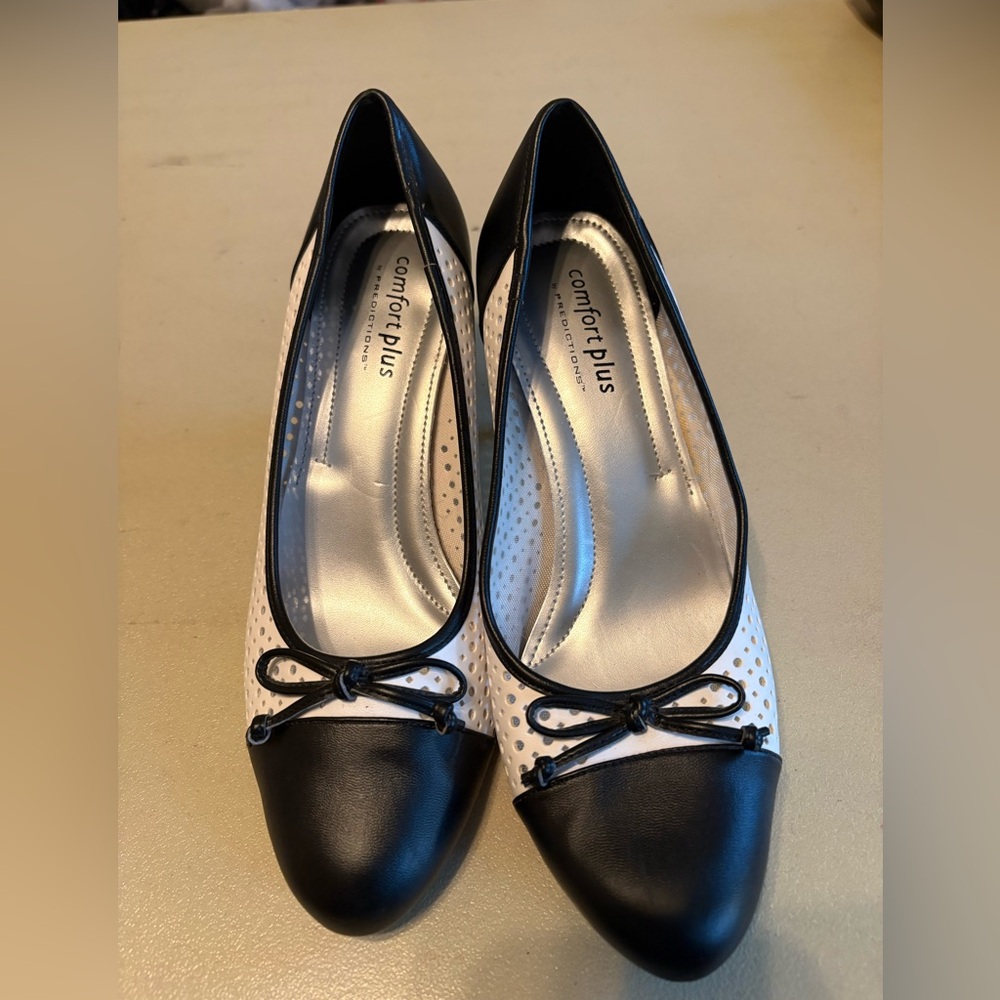 Comfort Plus by Predictions Black and White Heels